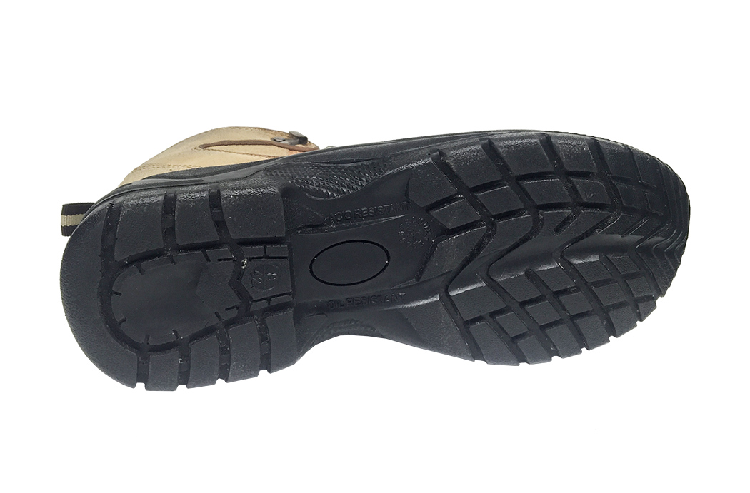 Safety Shoes PU Injection Sole　C3031
