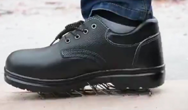 How to choose the right safety footwear for your business
