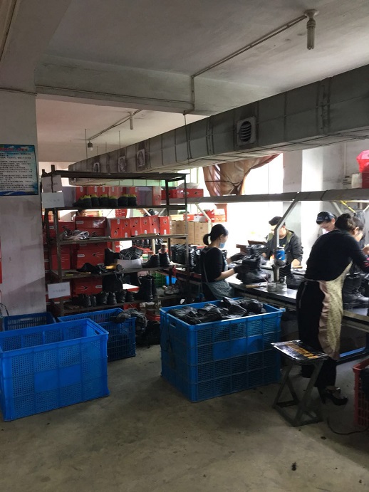 Safety shoes Quality Check